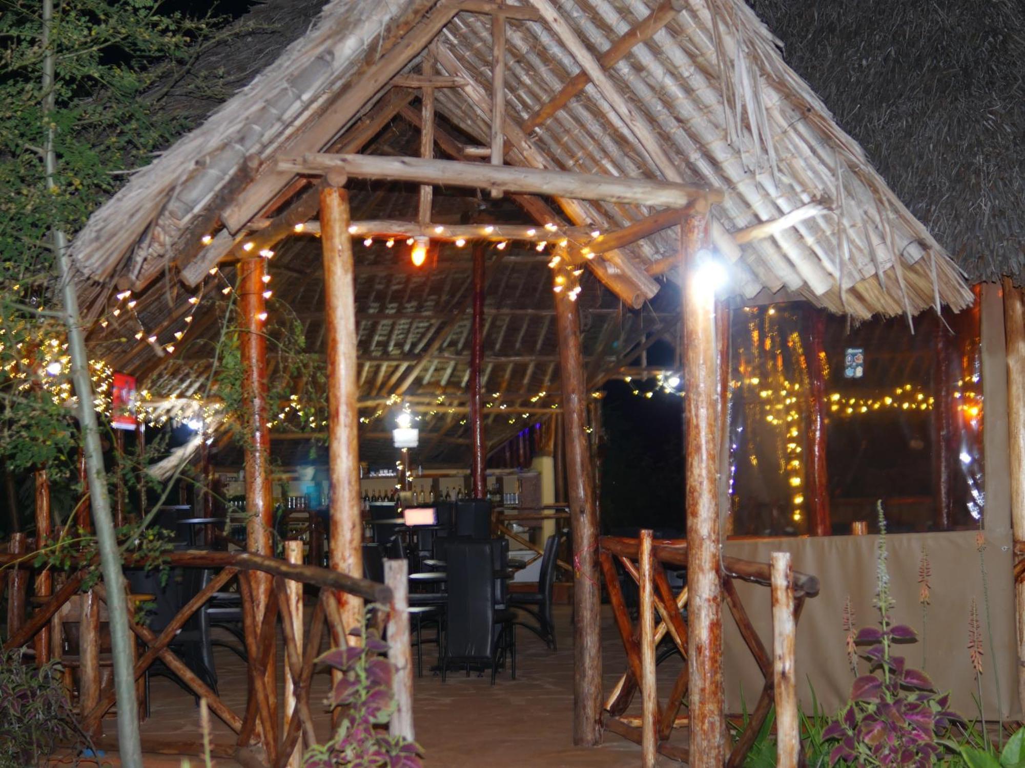 Tausa Tsavo Eco Lodge Voi Exterior photo