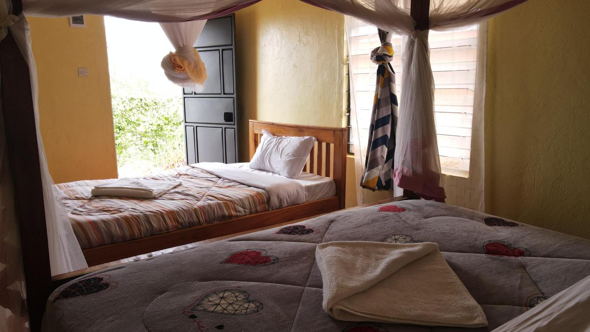 Tausa Tsavo Eco Lodge Voi Exterior photo